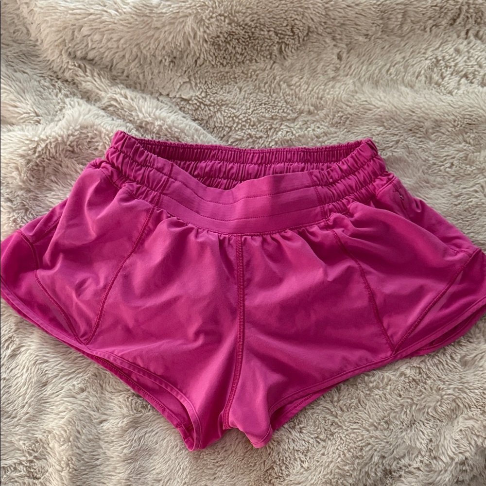 Lululemon Athletica Pink Hotty Hot 2.5 Athletic Shorts Lightweight